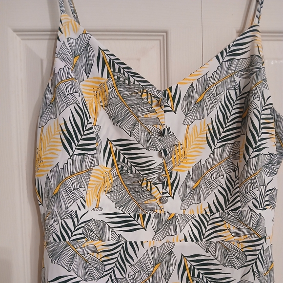 Luna Size Small White Dress with Green and Yellow Pattern (S) - Picture 2 of 10